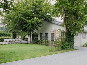 obrázek - Spacious holiday home in Leende with garden
