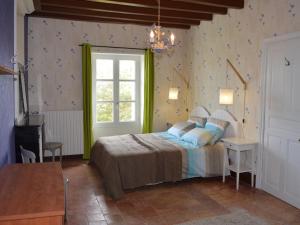 Maisons de vacances Gite Seuilly, 7 pieces, 10 personnes - FR-1-381-67 : photos des chambres