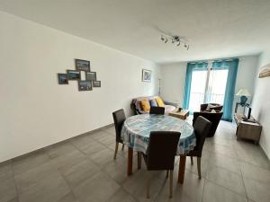 Appartements Appartement Port-Vendres, 3 pieces, 4 personnes - FR-1-309-241 : photos des chambres