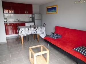 Maisons de vacances Maison typique vendeenne, piscine privee, proche plage, 4 pers, La Faute-sur-Mer - FR-1-476-162 : photos des chambres