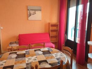 Appartement Les Sables-d Olonne, 2 pièces, 4 personnes - FR-1-92-572