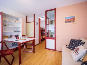 Appartements Studio chaleureux pour 4 pers. a Saint Lary avec balcon et parking - FR-1-296-453 : photos des chambres