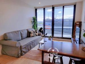 CBD High level City View 1BR Apt Free parking