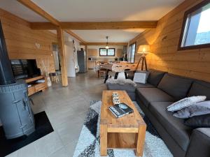 Chalets Chalet Casa de Monzel with 6-Person Jacuzzi & Panoramic View : photos des chambres