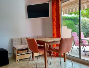 Appartements Sejour sur la plage Argentiere avec Parking prive et Jardin : photos des chambres