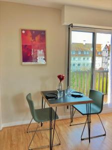 Studio proche plage balcon et parking