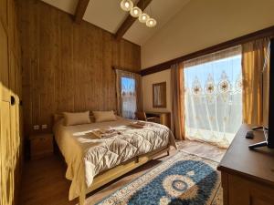 Pirin Golf Villa Compass Property