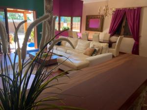 Villa Ingrid. Piscina exterior.