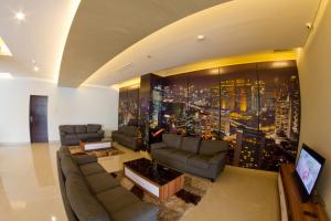 Hotel 88 Mangga Besar 62 - Best Breakfast - Near By Ancol And Government Center