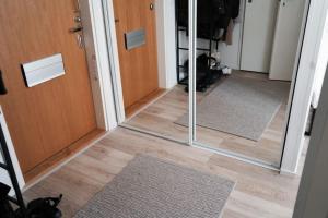 Tyylikäs hyvin varusteltu asunto. Oma autopaikka.