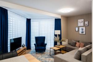 AZURE PREMIUM Dreams