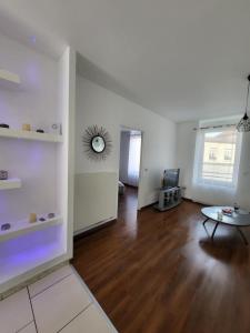 Appartements Le Saint Max : photos des chambres