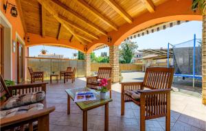 3 Bedroom Amazing Home In Smoljanci