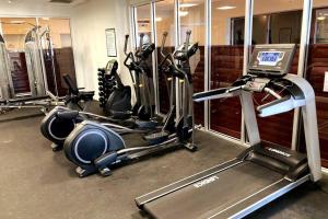 Sleeps 4: Family-Friendly Beach Condo and Resort