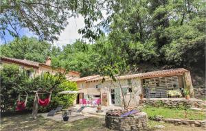 Maisons de vacances Stunning Home In Goult With 4 Bedrooms, Private Swimming Pool And Outdoor Swimming Pool : photos des chambres