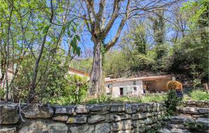 Awesome Home In Goult