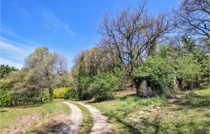 Maisons de vacances Stunning Home In Goult With 4 Bedrooms, Private Swimming Pool And Outdoor Swimming Pool : photos des chambres