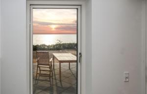 3 Bedroom Lovely Home In Samsø