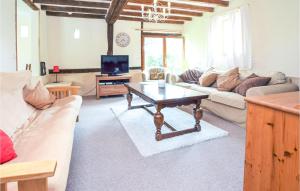 Maisons de vacances Awesome Home In St Pierre En Auge : photos des chambres