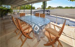 Maisons de vacances Nice Home In Saint-Gilles : photos des chambres