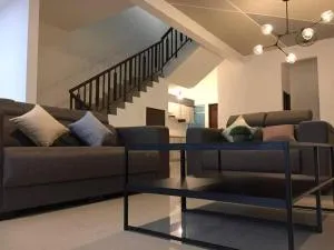Michelle Escadia Homestay 3, 4 bedrooms unit - 康卡尔切马拉