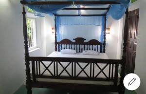 House Colonial