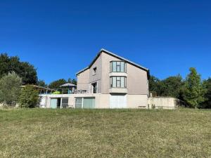 Maisons de vacances Cozy holiday home in Caniac-du-Causse in a wonderful environment : photos des chambres