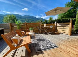 Appartements Androsace Appartement dans Chalet bois avec Jacuzzi privatif Terrasse et Vue Montagne : photos des chambres