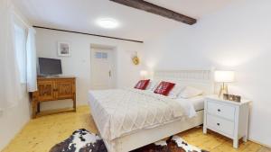 Romantická chalupa s krbem