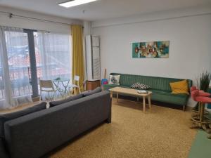 Delfini Home PlakaAcropolis