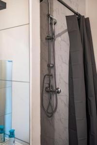 Appartements T1bis Wifi 25m2 Lumineux Elegant, Roubaix Centre : Appartement 1 Chambre