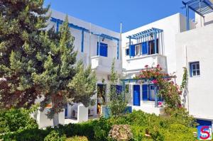 Soultana Rooms & Studios Milos Greece