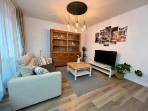 BIG Apartment 6 people 3 Rooms AirportMokotów