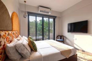 StayVistas Le Arc - Artistic Rooms with Private Plunge Pool and Scenic Views