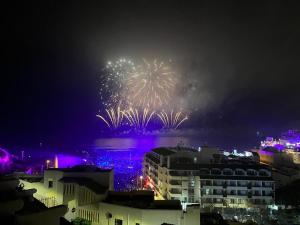 Beachfront 2 bedroom apartment