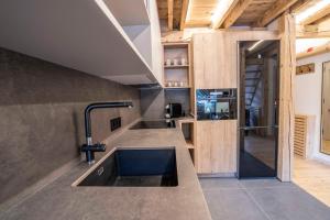 Muntanyó Luxury Lodge con sauna, parking y guardaesquis en Ruda