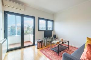 Fancy Apartment WMetro at Doorstep by LovelyStay