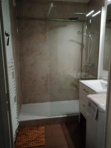 Appartements T2 Calme assure face a la pique les Ramel : photos des chambres