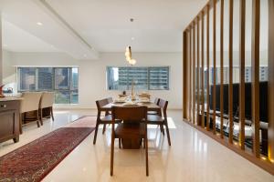 Maison Privee - Stunning 3-Floor Villa with Kids Room & Rooftop Terrace over Dubai Marina