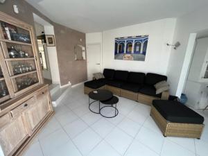 398-casa con piscina privada