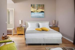 Villa Royale Croatia with Golf Green in Brtonigla