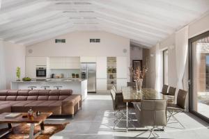 Villa Royale Croatia with Golf Green in Brtonigla