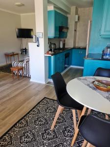 4 Main Sail Port St Francis