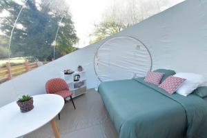 Tentes de luxe Bulle Hirondelle : photos des chambres