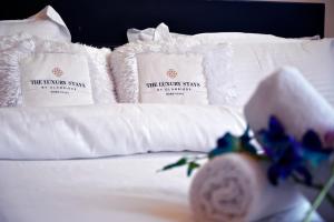 1 Room Suite by Glambirds