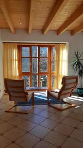 Apartment mit eigenem Garten in traumhafter Lage