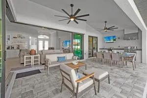 Absolutely stunning home that truly embodies Florida living, Villa Blue Starfish - Flamingo Bay