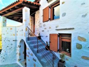 Afroditi Traditional Villa