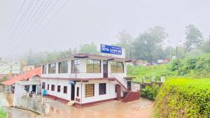 Hotel Caveri Inn