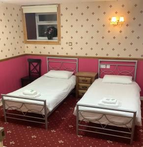 Standard Twin Room room in Lakes Lodge Windermere